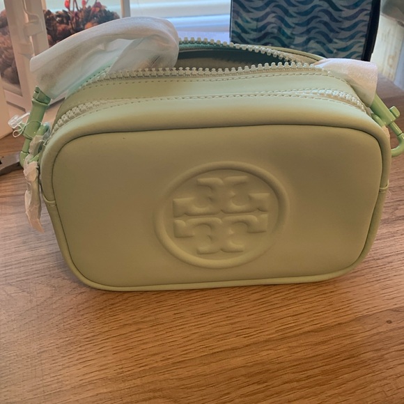 NWT Tory Burch Perry Bombe Matte Mini Crossbody Bag in Mint Chip - Picture 2 of 6